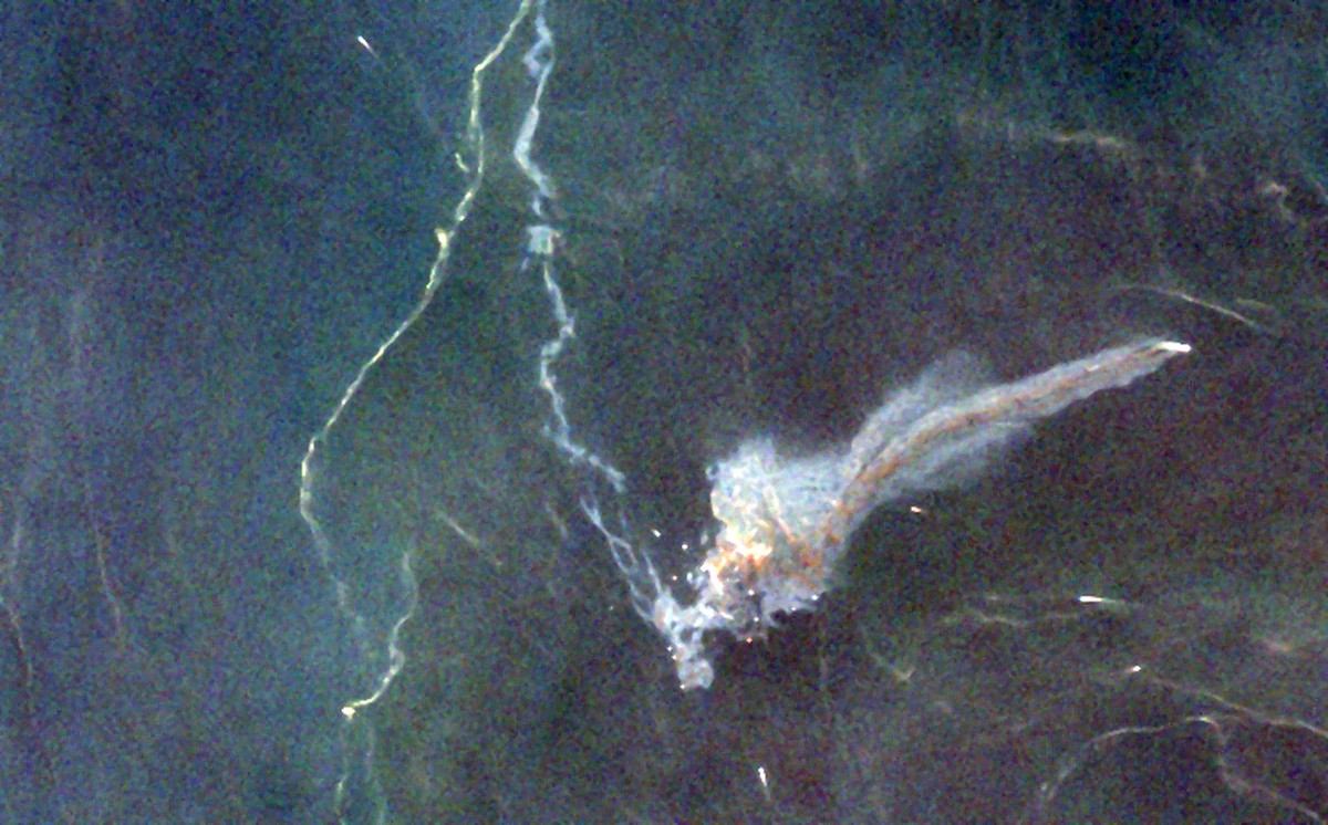 Satellite image of debris where the GFS Pride went down off Oman, Oct. 14, 2026